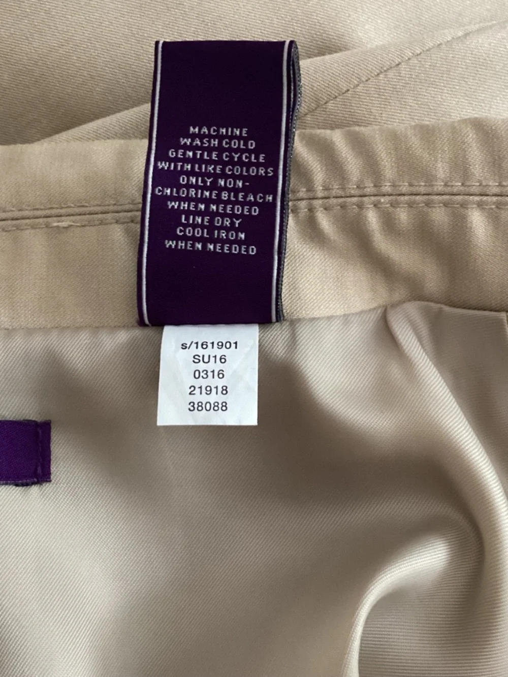 NWOT MEN'S AMERICAN RAG SIZE LARGE SLIM FIT BEIGE BLAZER